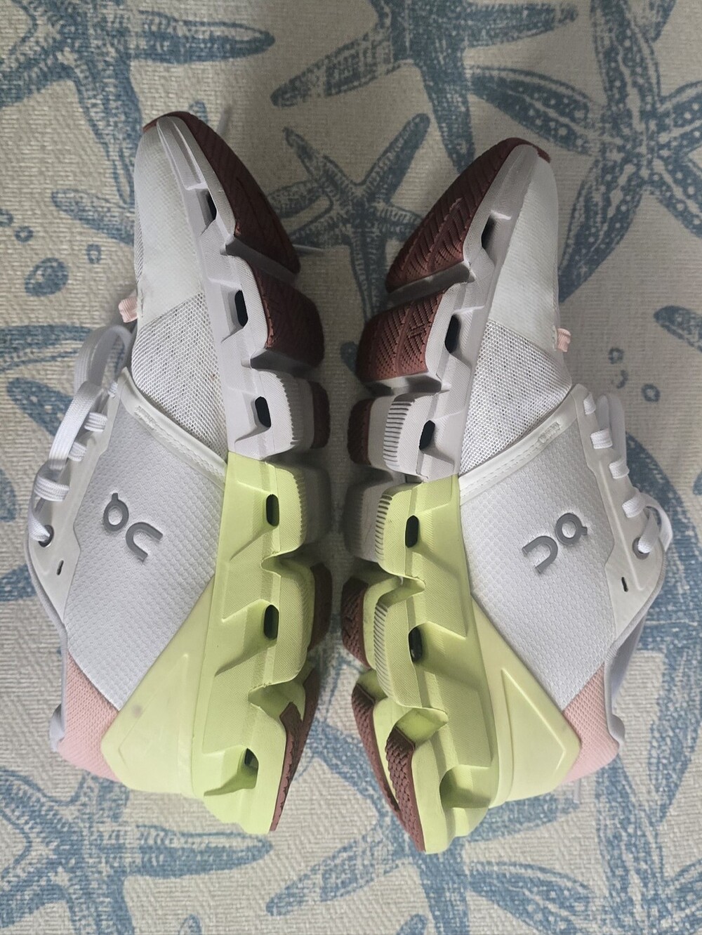 On Cloud Cloudflyer 4 Women's Running Shoes White/Hay Athletic Sneakers, US 9.5 - Picture 7 of 14